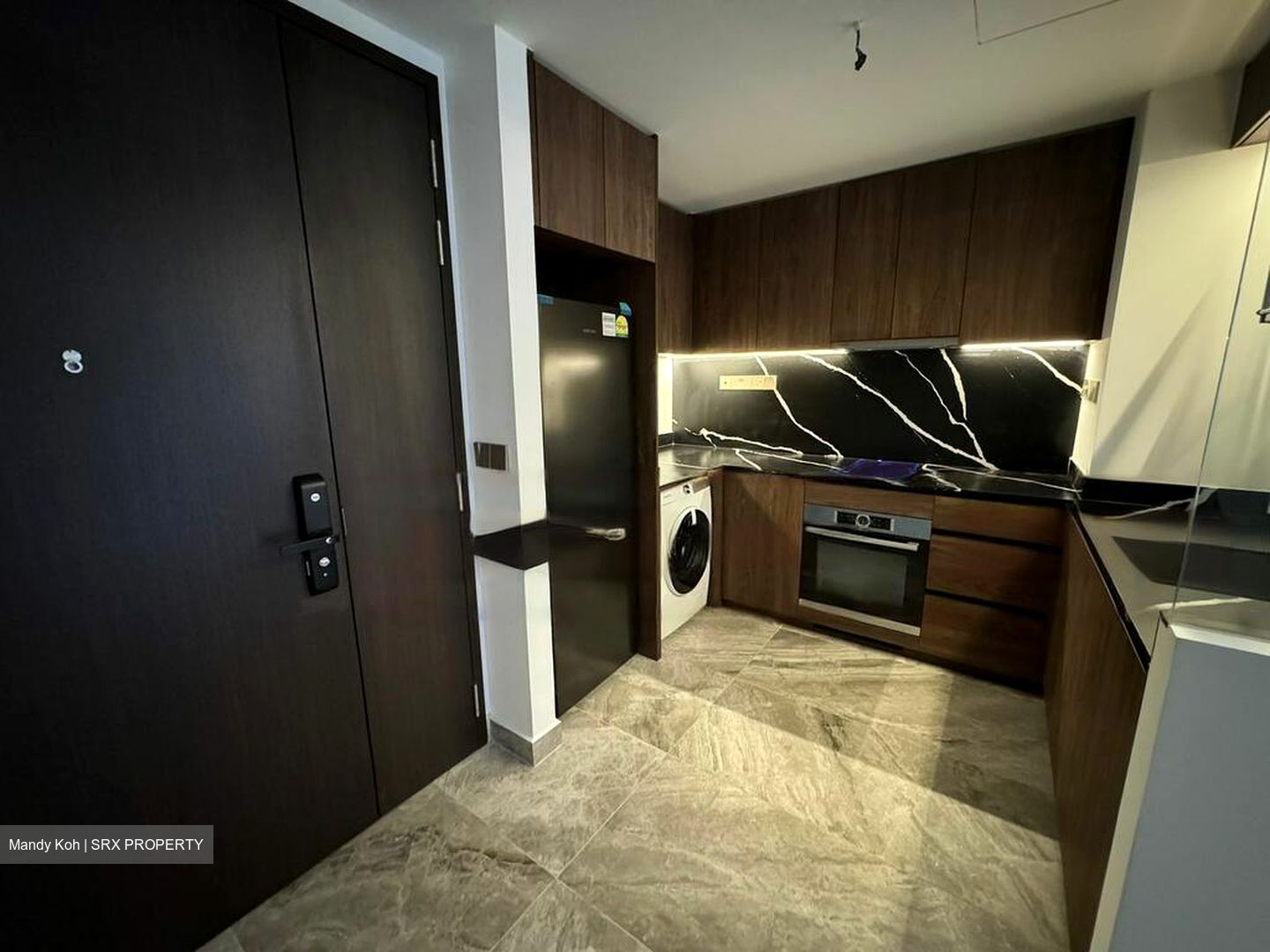 The Commodore (D27), Condominium #471750051